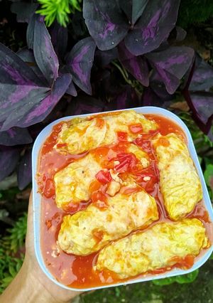 Hình của món Cải thảo cuộn thịt sốt cà chua.