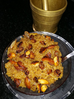 A picture of Dates pulao.