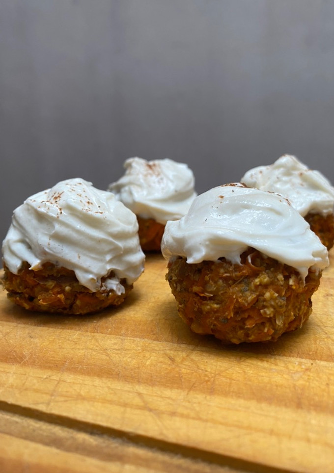 Una foto de Trufas tipo carrot cake