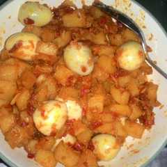 Kentang balado feat telur puyuh রেসিপির প্রধান ছবি