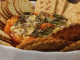 Ψητό camembert με βερίκοκα και ηλιόσπορους