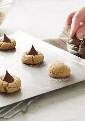 A picture of Peanut Butter Blossoms.