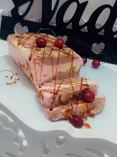 صورة لوصفة آيسكريم بثلاث نكهات 🍓🍌🍫