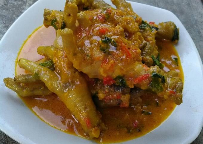 Resep Ceker bumbu kuning oleh Ery irsyad Cookpad