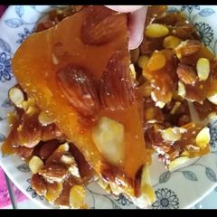 A picture of Almond chikki.