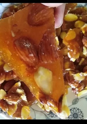 A picture of Almond chikki.