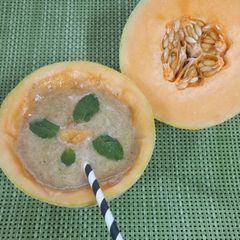A picture of Melon mint smoothie.