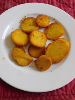 A picture of Aromatic flavorful tasty Taro chips.