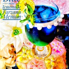 A picture of Blue mint lemonade.