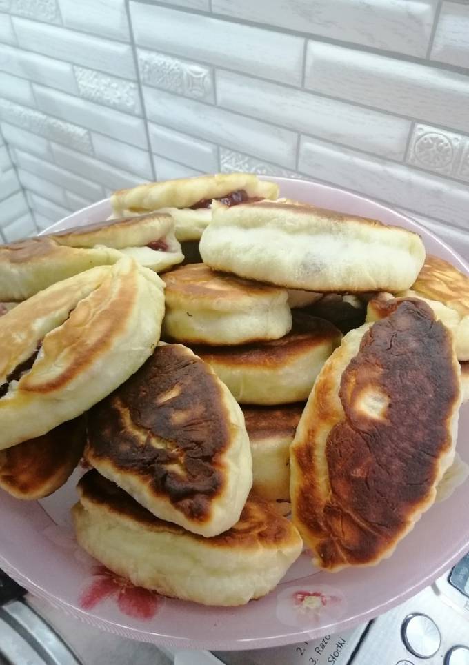 Пирожки с вишней