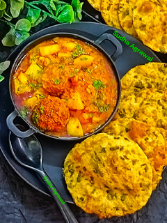 मेथी पूरी, आलू बरी की सब्जी (Methi Poori, Aloo Badi ki Sabzi) रेसिपी मुख्य फोटो