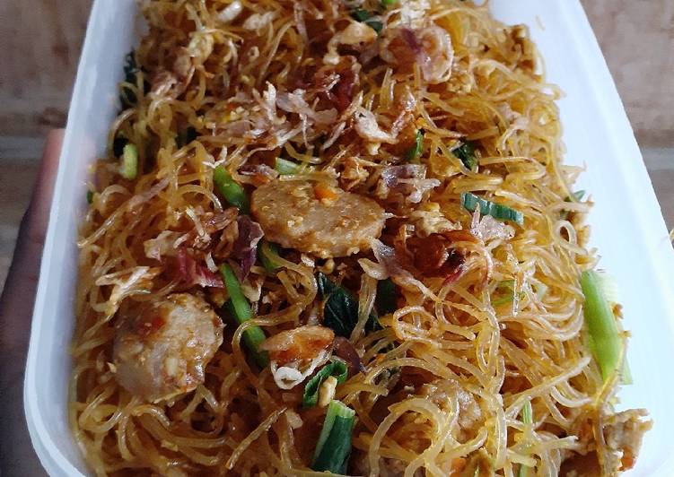 Bihun goreng
