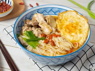 #119 麻油雞腿蛋麵線