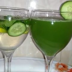 A picture of Cucumber juice and refreshing water.