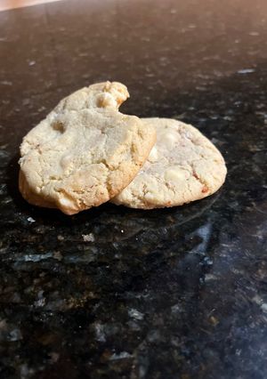 A picture of Strawberry cheesecake cookie.