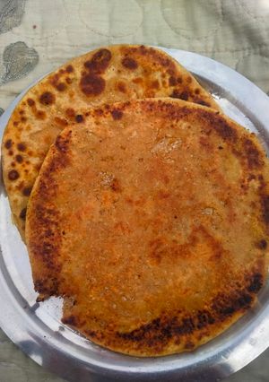 कच्ची गोभी का पराठा (kacchi gobi ka paratha recipe in Hindi) रेसिपी मुख्य फोटो