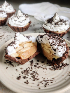 A picture of Mini Banoffee Pie.