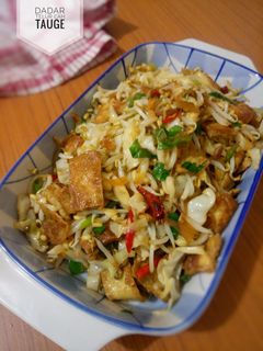 Foto resep 18. Dadar Telur Cah Tauge