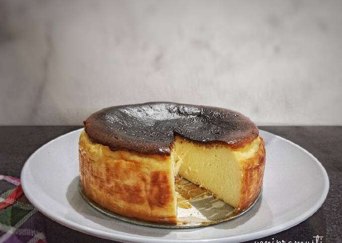 Basque Burnt Cheesecake