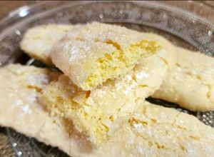 Una foto de 🍥 Vainillas caseras sin molde 🍥 Súper esponjosas 🍥 Batidora en acción!!!