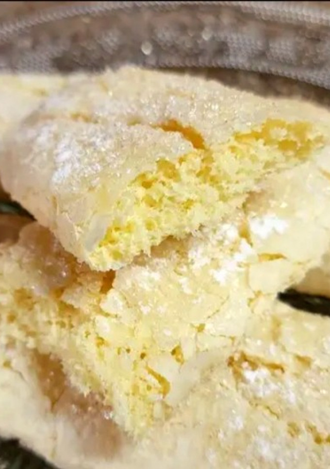 Una foto de 🍥 Vainillas caseras sin molde 🍥 Súper esponjosas 🍥 Batidora en acción!!!