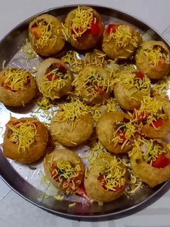 મસાલા પૂરી (Masala Poori Recipe In Gujarati) રેસીપી મુખ્ય ફોટો