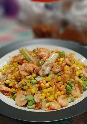 Foto resep Udang Jagung Tumis Pedas