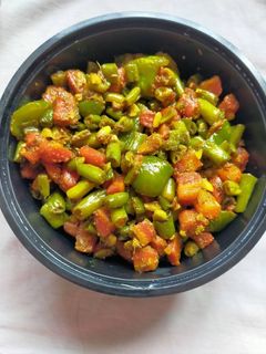 मिक्स सब्जी (mix sabzi recipe in Hindi) रेसिपी मुख्य फोटो