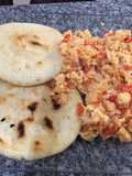 Arepas con perico(Desayuno criollo venezolano)
