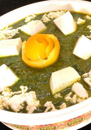 पालक पनीर (palak paneer recipe in Hindi) रेसिपी मुख्य फोटो