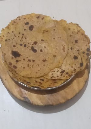 આલુ પરાઠા રેસીપી મુખ્ય ફોટો