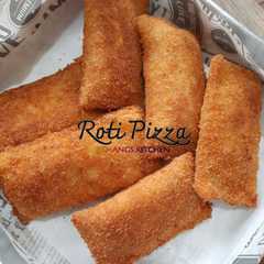 รูปของ Roti Pizza (Enaaaaaak)