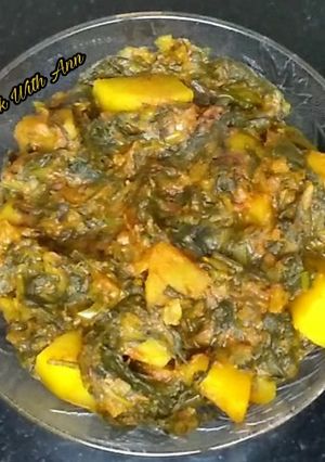 A picture of Aloo Palak.