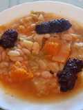 Judías blancas con col y morcilla receta de Karlos Arguiñano