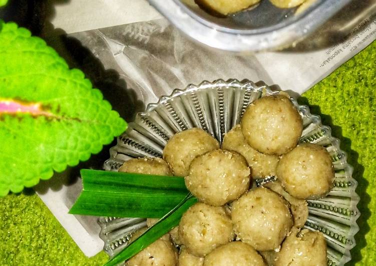 103. Bola-Bola Kacang Hijau 103. Bola-Bola Kacang Hijau