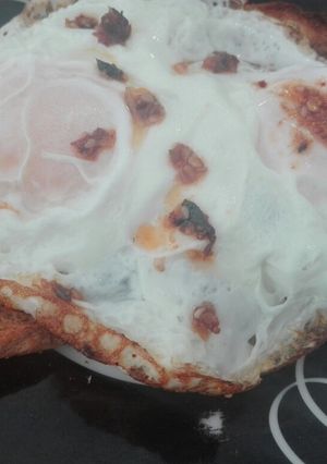 Una foto de Huevos montados en pavo