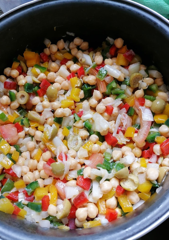Una foto de Ensalada de garbanzos. Receta muy rica