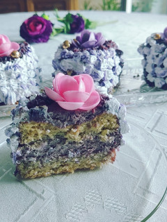 Kleine Törtchen / Torte mit Heidelbeercreme Rezepthauptbild