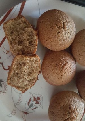 A picture of Cinnamon- atta cupcakes.