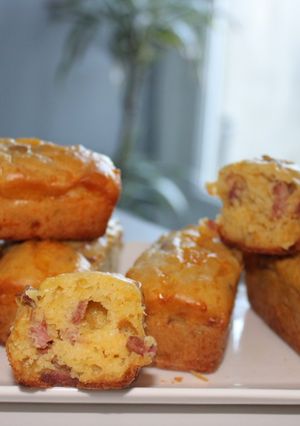 Une photo de Minis cake salés « Cheddar-Bacon »