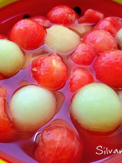 Una foto de 69.🍉Bolitas a la sidra de sandía y melón🍾