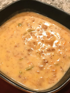 A picture of Crockpot Cheeseburger Soup.