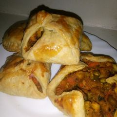 A picture of Chicken pockets.