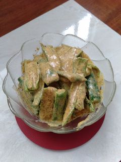 દહીં વાળા રાઈ વાળા મરચાં (Dahi Rai Vala Marcha Recipe In Gujarati) રેસીપી મુખ્ય ફોટો