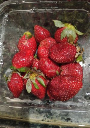 🍓🍓🍓 ஸ்ட்ராபெரி ஜூஸ் 🍓🍓🍓(strawberry juice recipe in tamil) செய்முறை முக்கிய புகைப்படம்