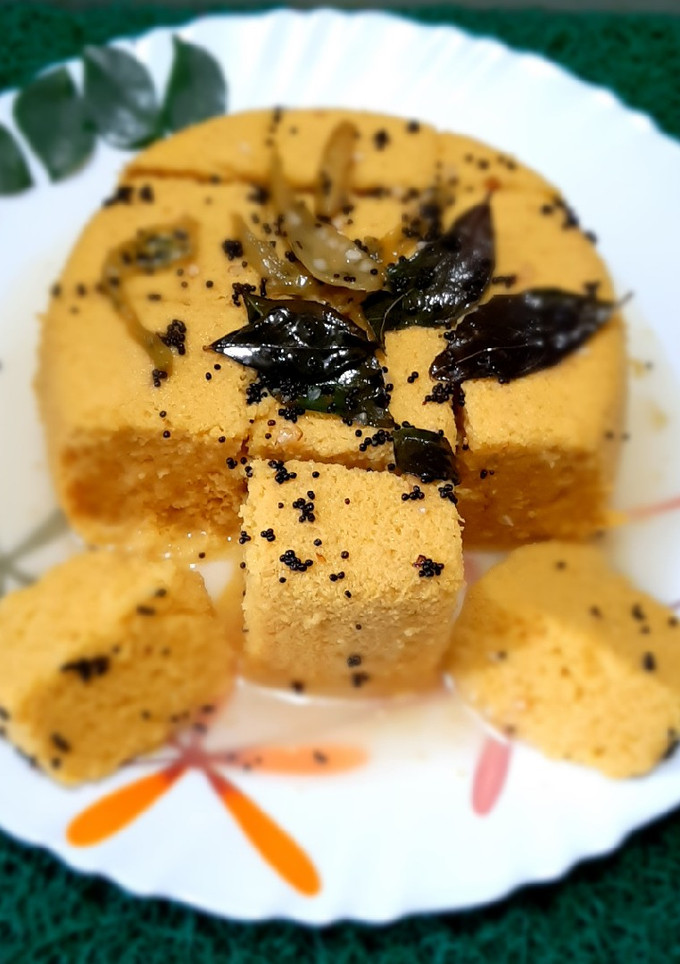 खमण ढोकला (khaman dhokla recipe in Hindi) रेसिपी मुख्य फोटो