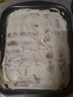 Una foto de Postre de vainillas borracho con crema