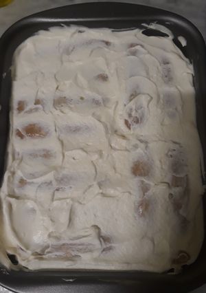 Una foto de Postre de vainillas borracho con crema