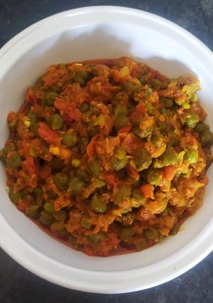 લીલા ચણા નું શાક (Green Chana Shak Recipe In Gujarati) રેસીપી મુખ્ય ફોટો