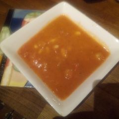 A picture of Chili, red pepper and white bean soup.